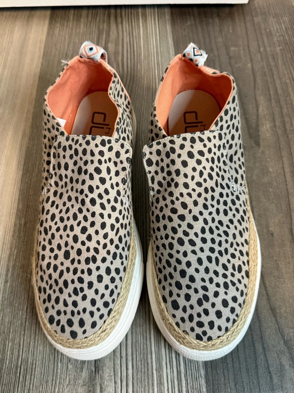 Hey Dude Women’s Cheetah Beige Peyton Slip-on